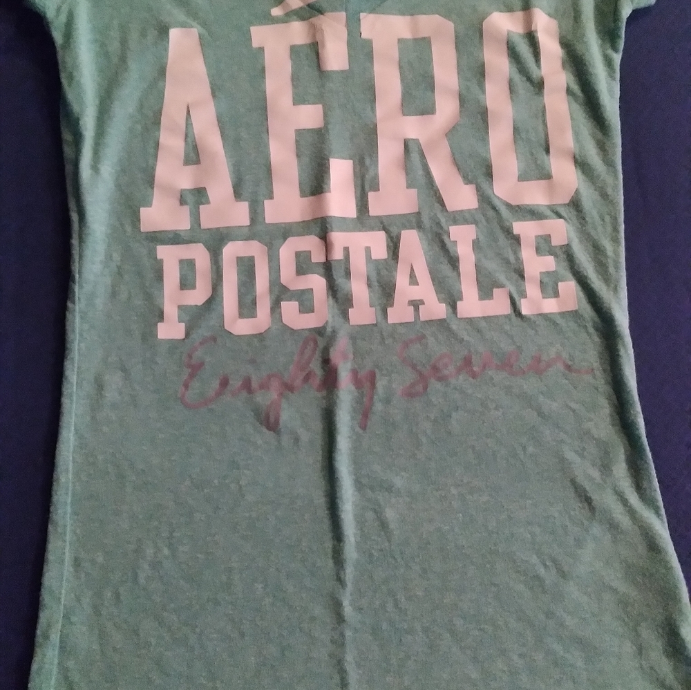 Girl v-neck shirt